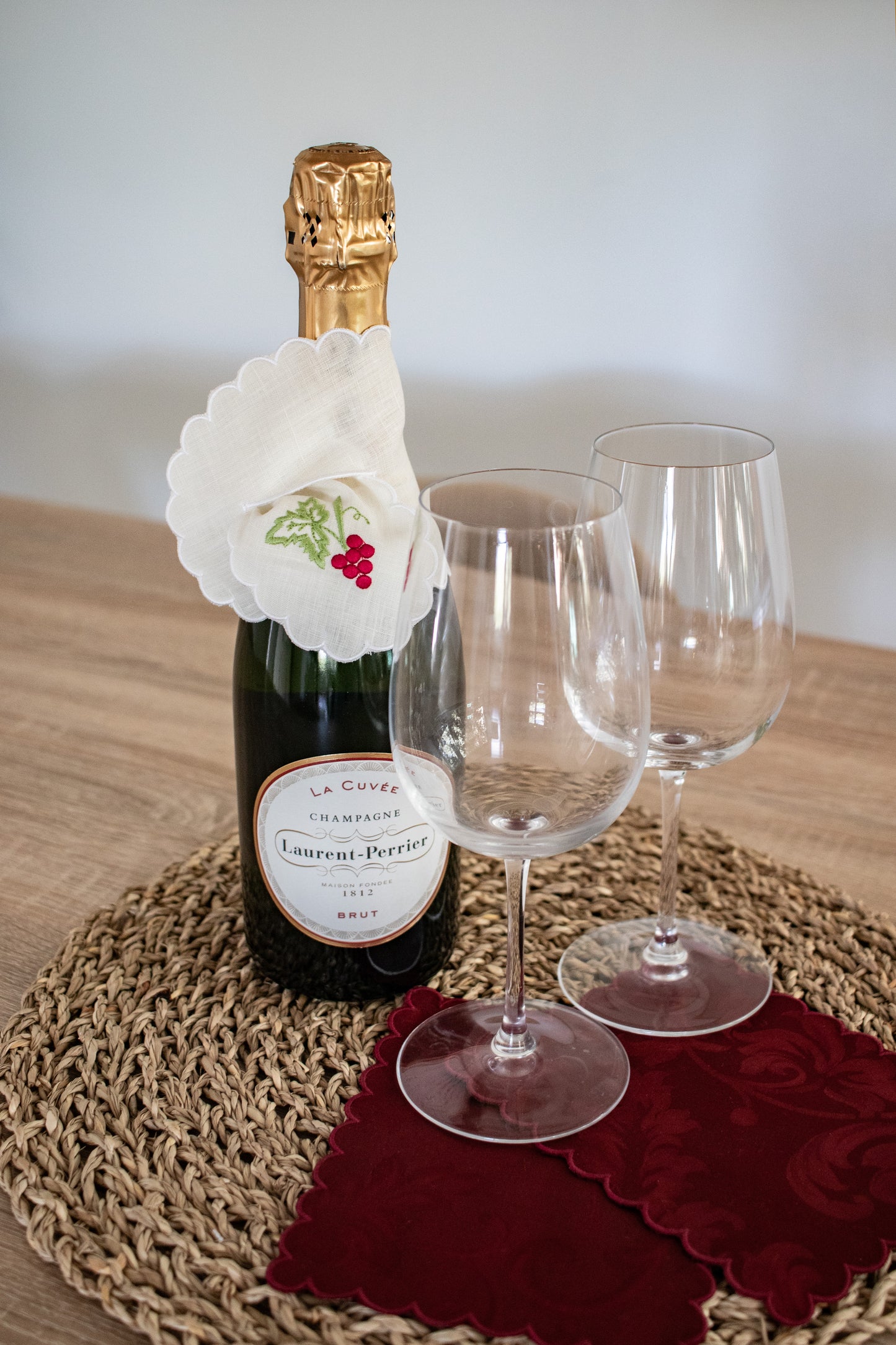 Babero de botella Uvas